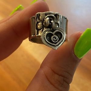 Size 4/5 sterling silver 925 ring